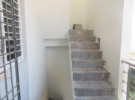 13) Outside Steps.JPG